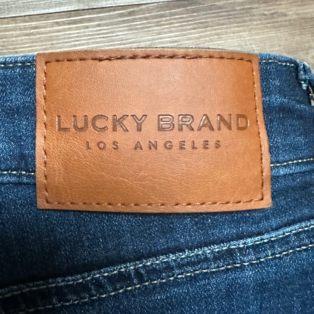 Lucky Brand The Bermuda Dark Wash Denim Shorts Womens Size 10 30 Knee Length - Picture 5 of 7